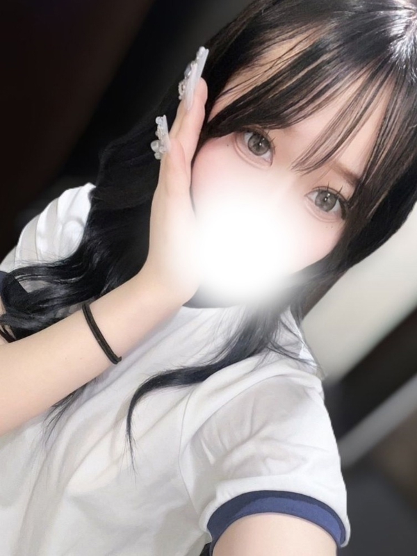 まい◆女優に憧れる18歳変態は(18歳、B:86、W:.56、H:87)